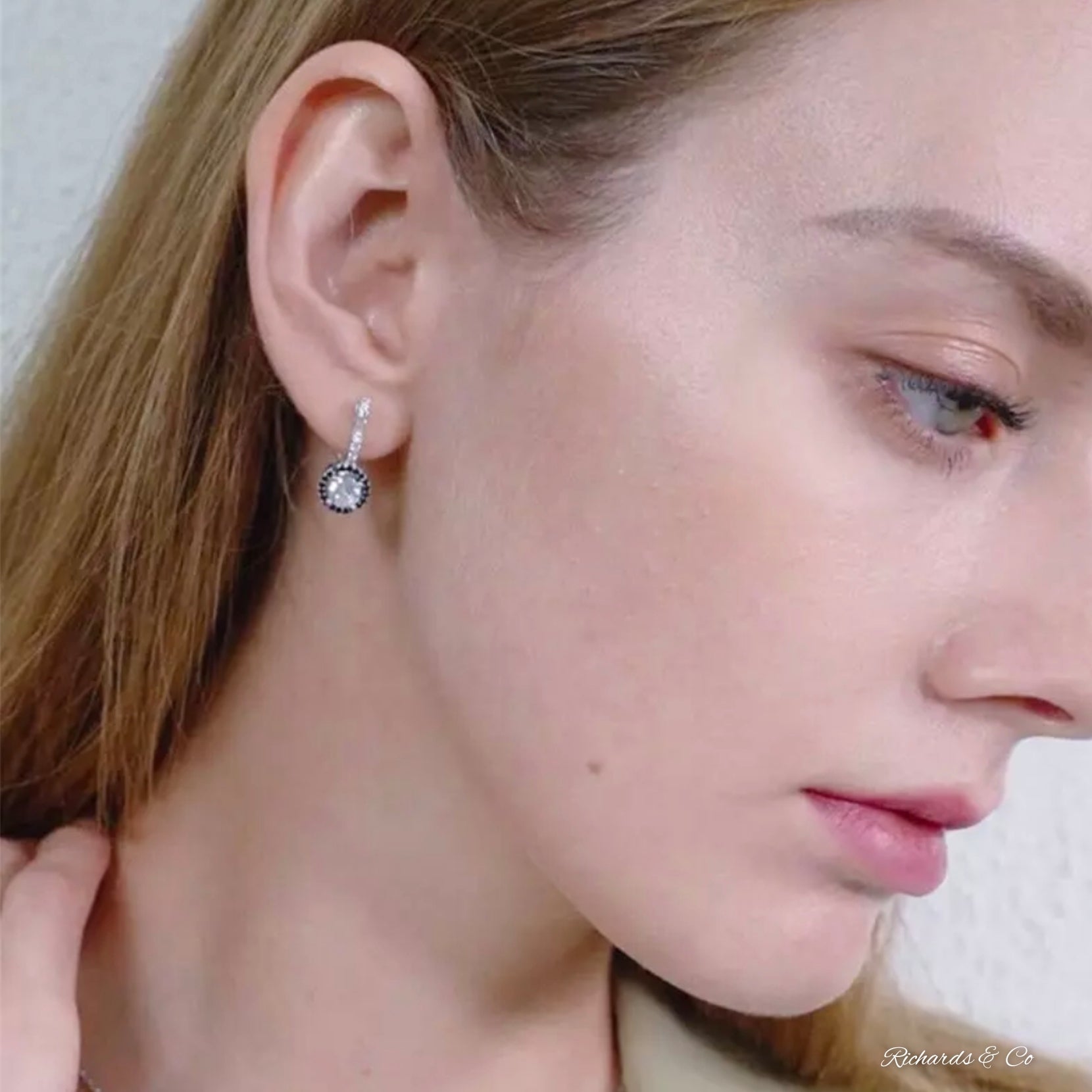 BLACK BEAUTY - Collection Dangle Hoop Silver Earrings
