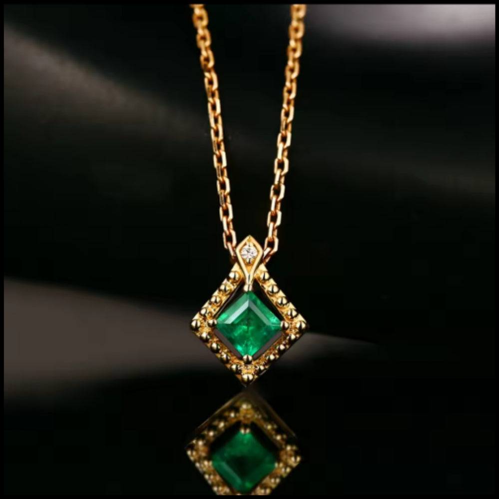 Vintage Emerald & Diamond Gold Necklace