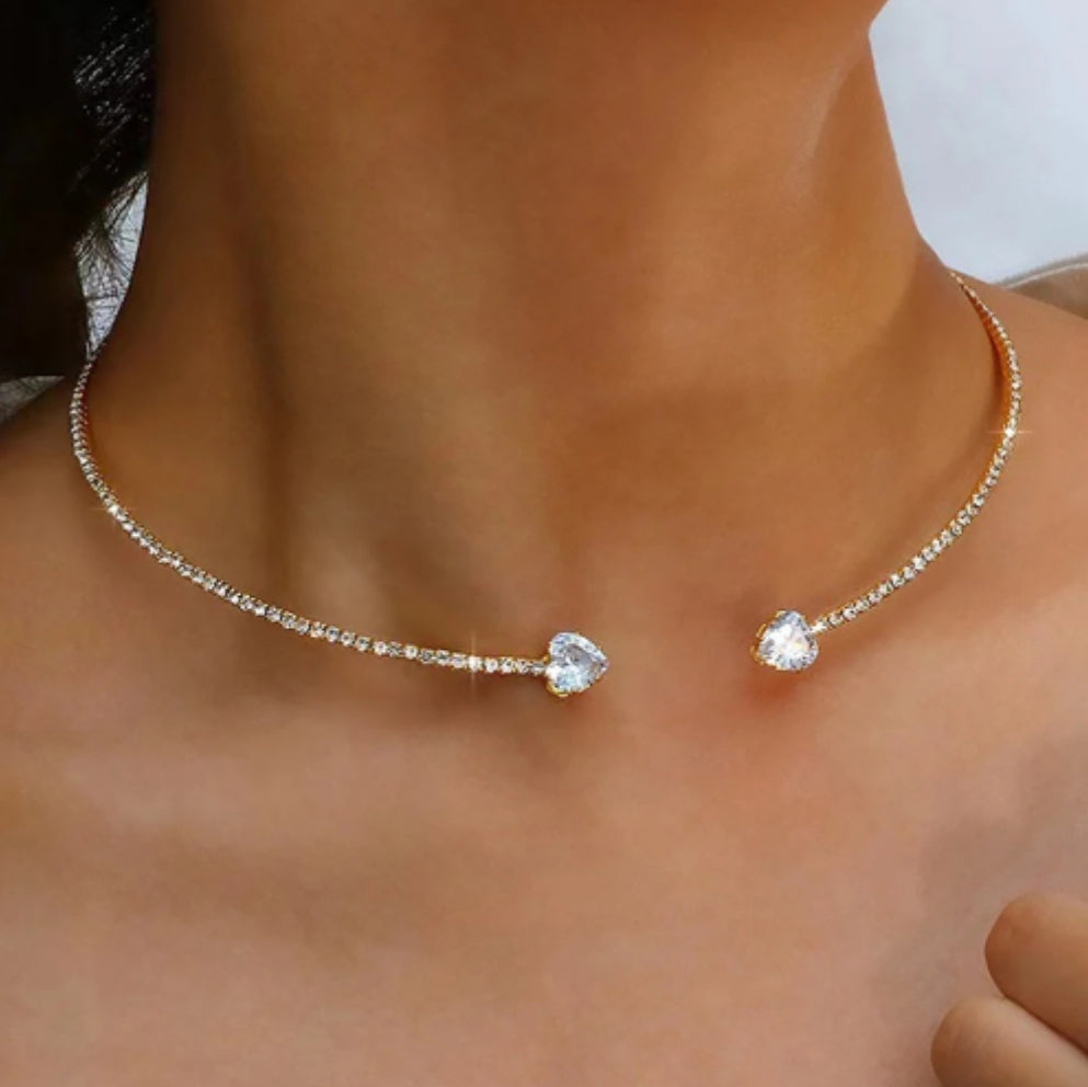 ANNIKA - Heart Moissanite Choker Necklace