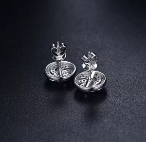 diamond 14k white gold stud earrings