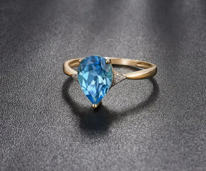 Diamond & Blue Topaz Yellow Gold Ring
