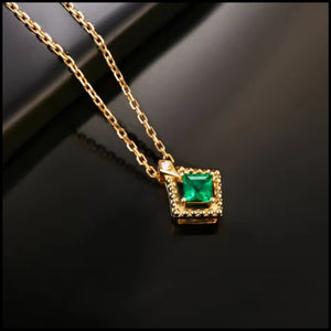 Vintage Emerald & Diamond Gold Necklace