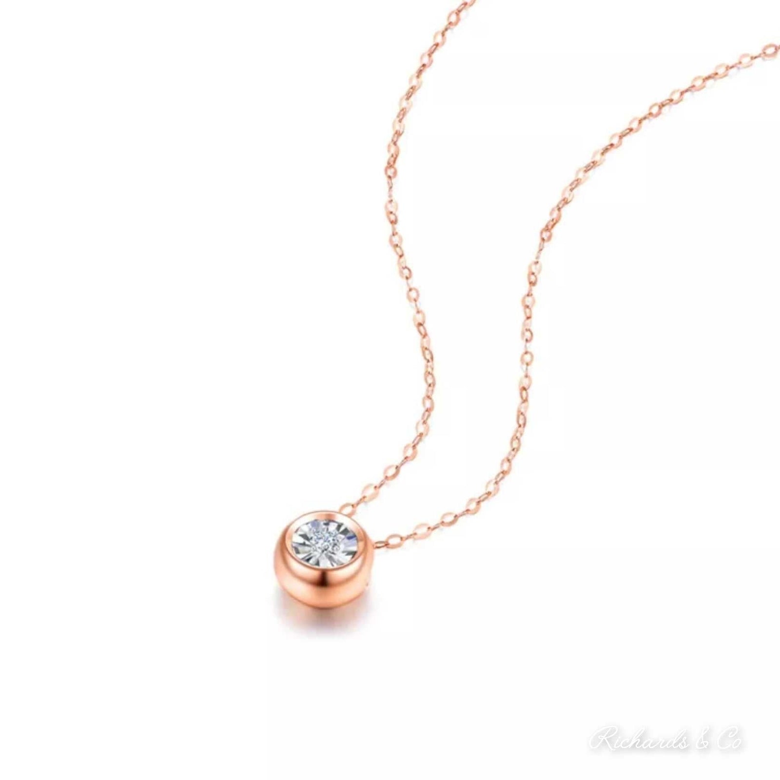18K rose gold diamond gold necklace with round cut natural diamond pendant and link chain, 44cm length.