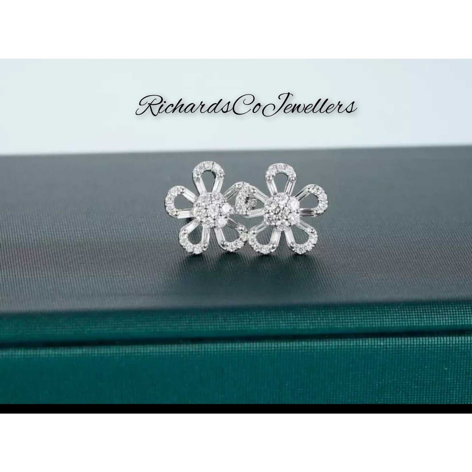 18K white gold flower diamond earrings with 0.45ct SI2 I color diamonds