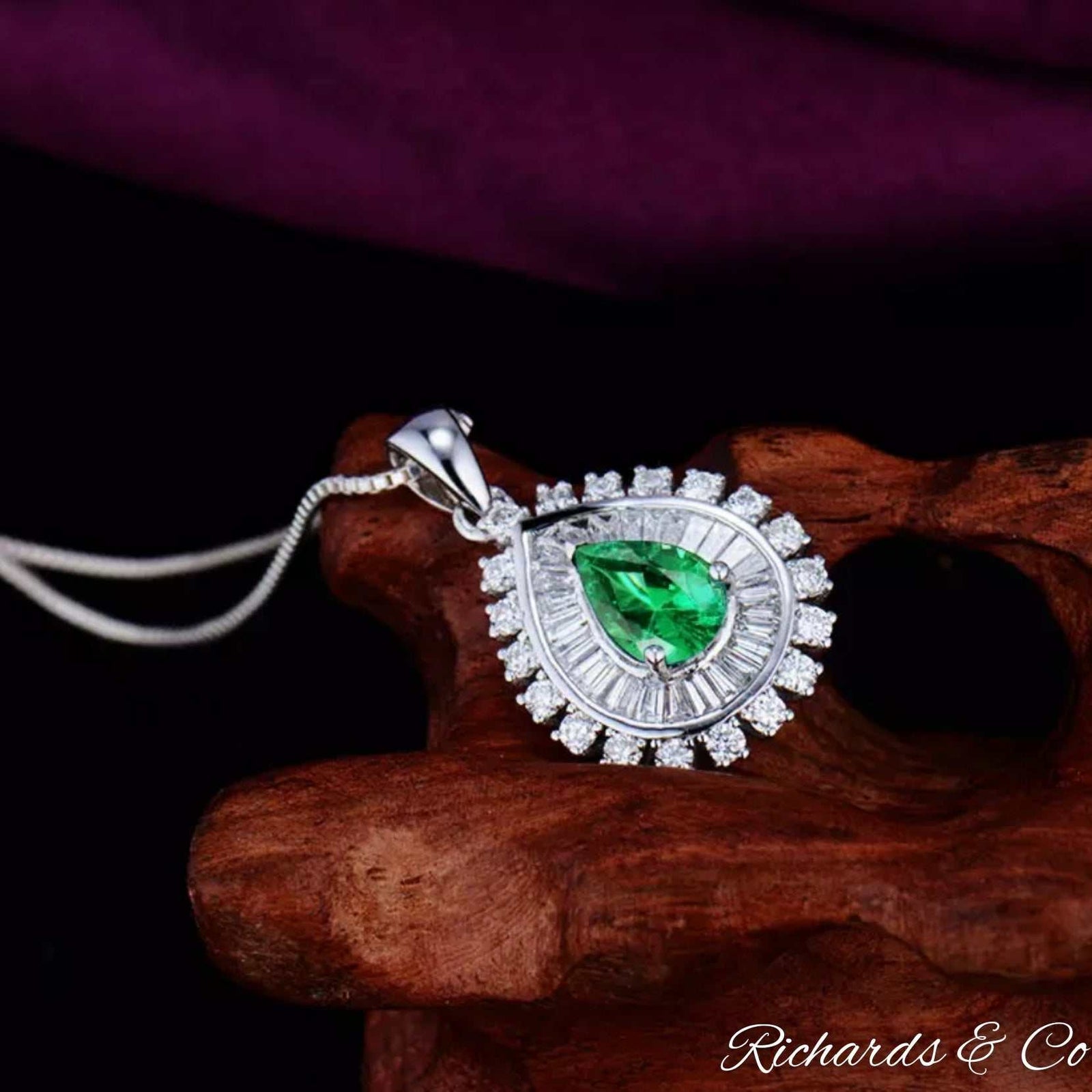 Collection - CLARITY Necklace with pear-cut emerald and round baguette diamonds set in 18K white gold pendant